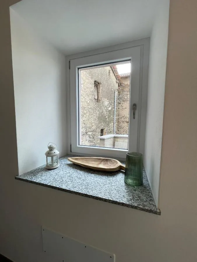 Delfina Home Giardino 013239-Cni-00130 Vercana Apartment