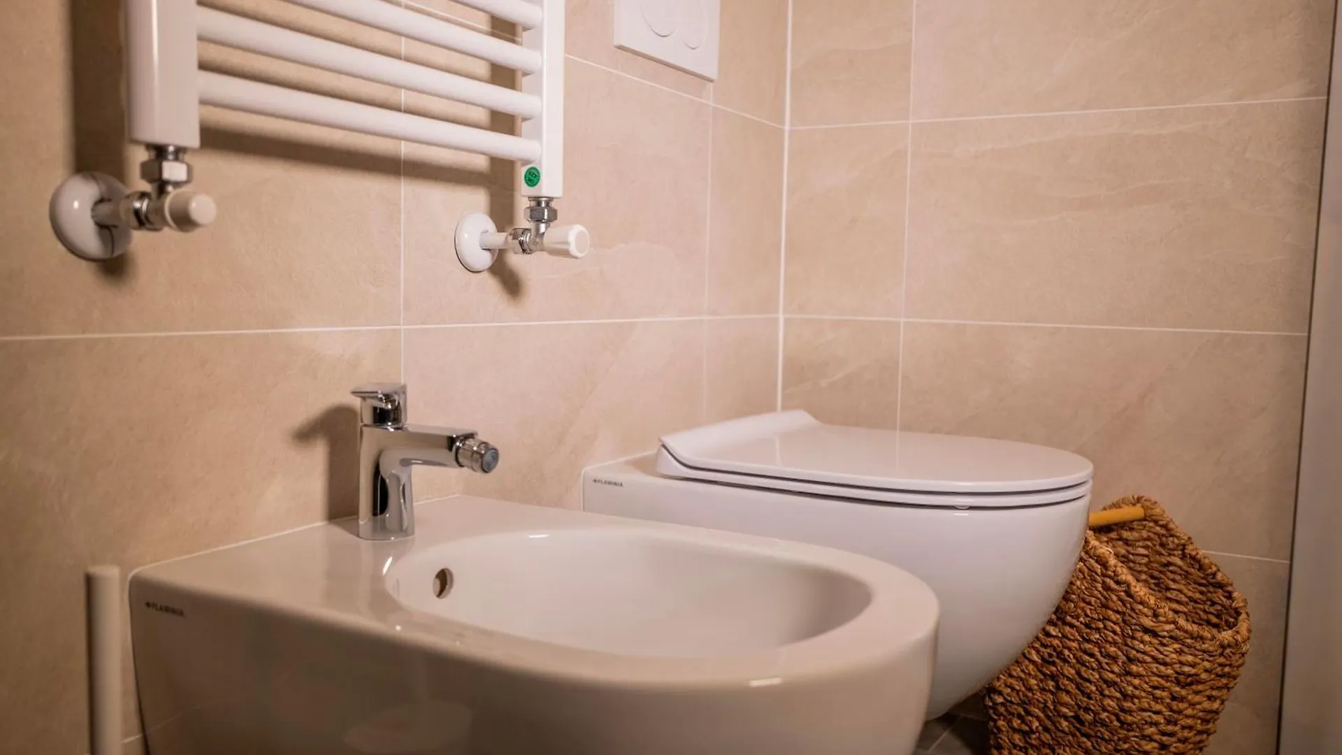 Apartment Delfina Home Giardino 013239-Cni-00130 Vercana Italy