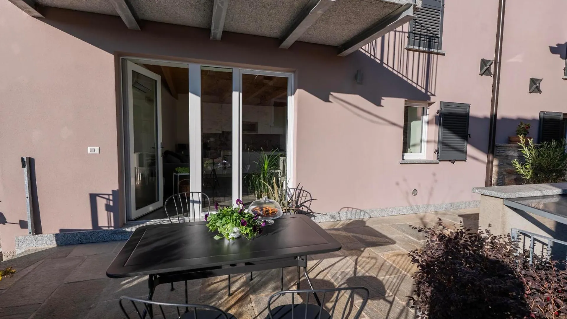 Apartment Delfina Home Giardino 013239-Cni-00130 Vercana Italy