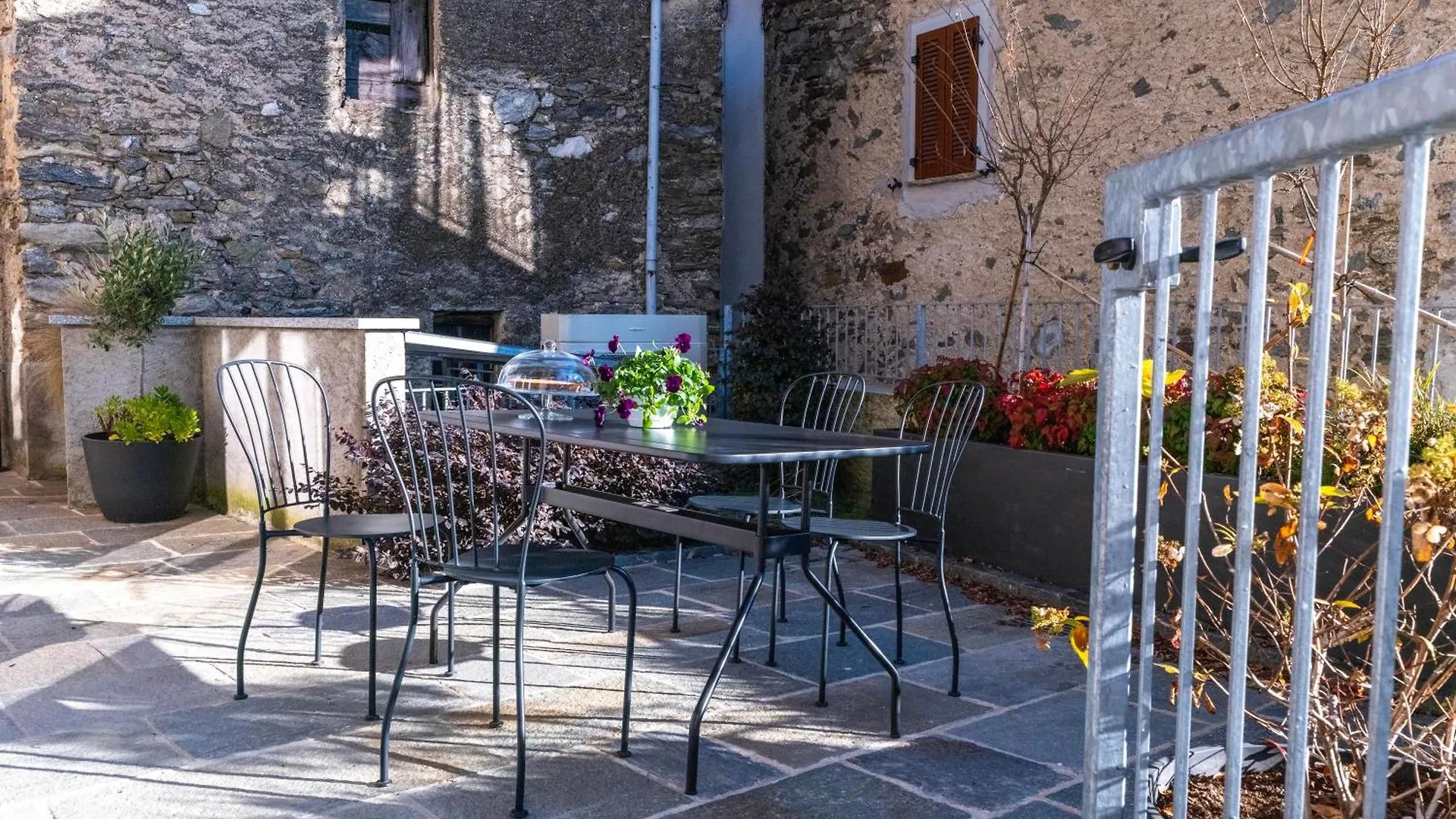 Delfina Home Giardino 013239-Cni-00130 Vercana Apartment